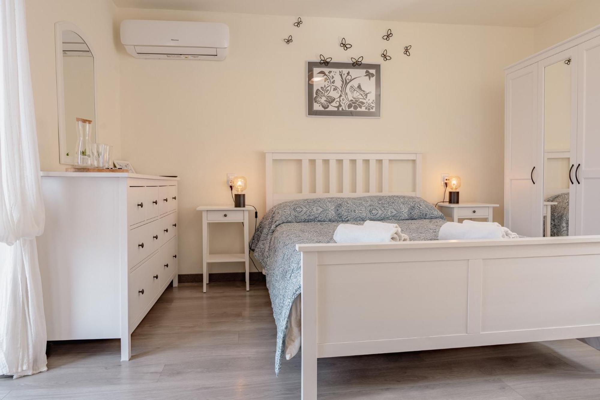 Bed and Breakfast Garda Doma Бренцоне-суль-Гарда Экстерьер фото