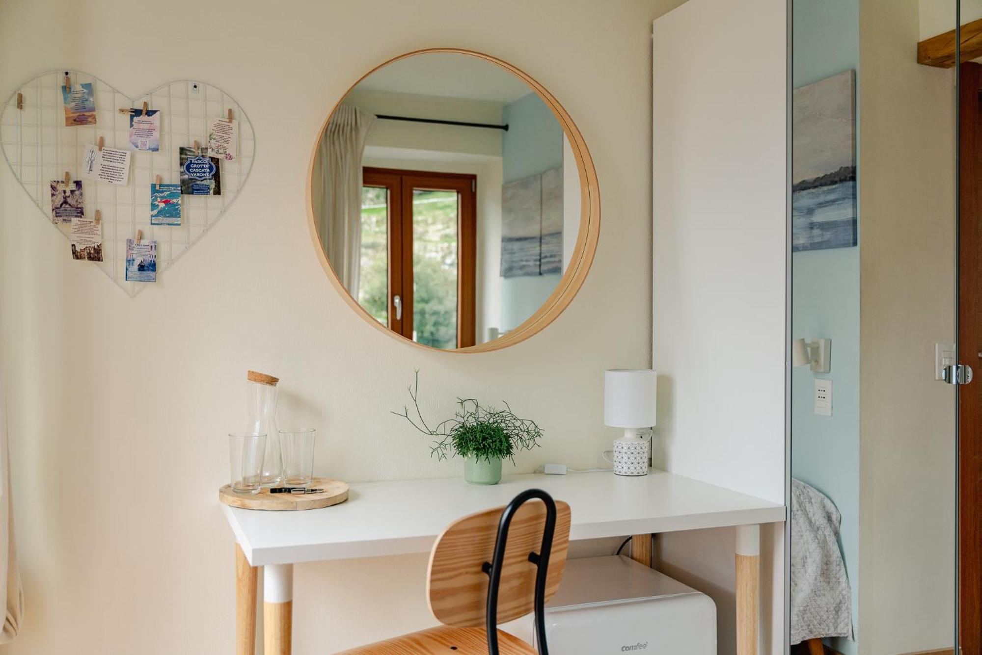 Bed and Breakfast Garda Doma Бренцоне-суль-Гарда Экстерьер фото