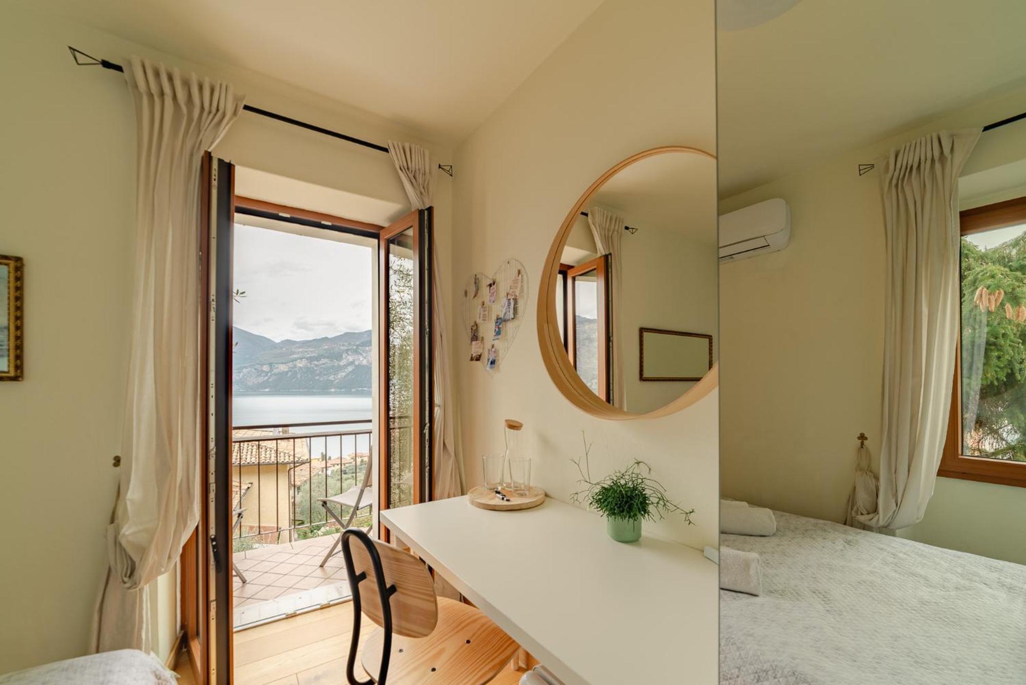 Bed and Breakfast Garda Doma Бренцоне-суль-Гарда Экстерьер фото