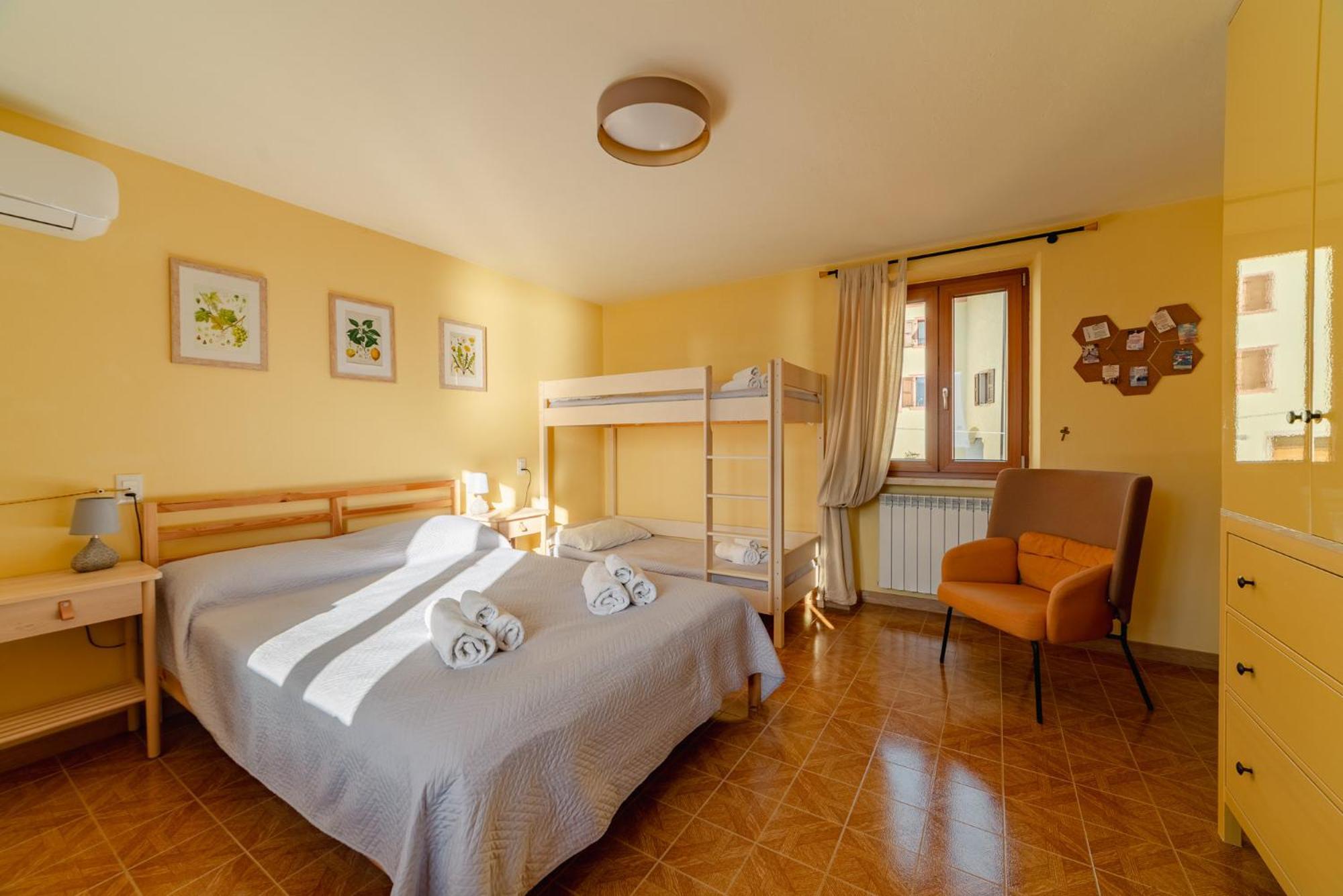 Bed and Breakfast Garda Doma Бренцоне-суль-Гарда Экстерьер фото
