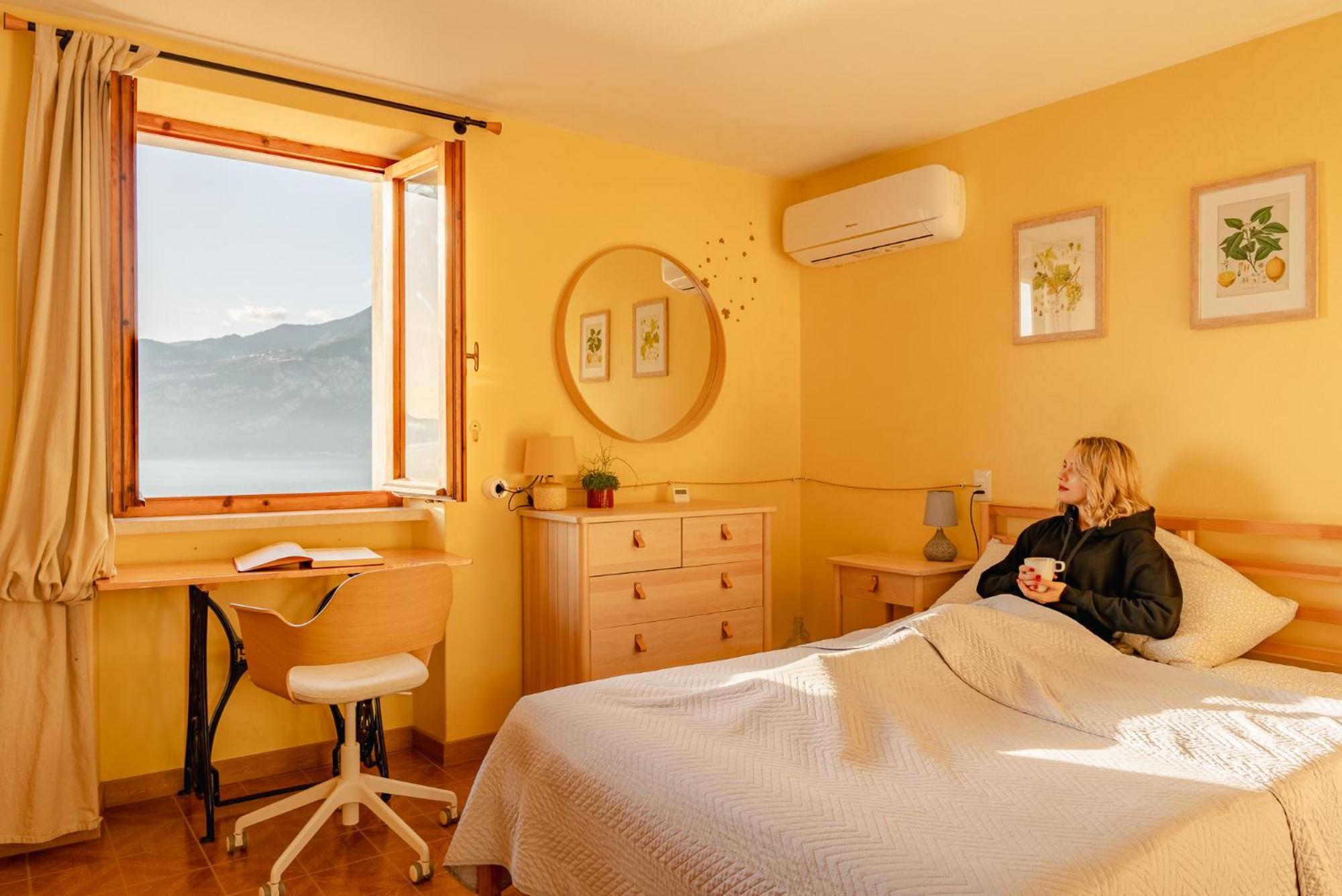 Bed and Breakfast Garda Doma Бренцоне-суль-Гарда Экстерьер фото